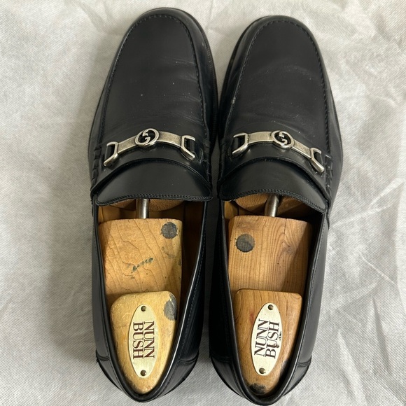 Gucci
Gucci Black Leather Interlocking G Penny Loafers Size 8 main image 16